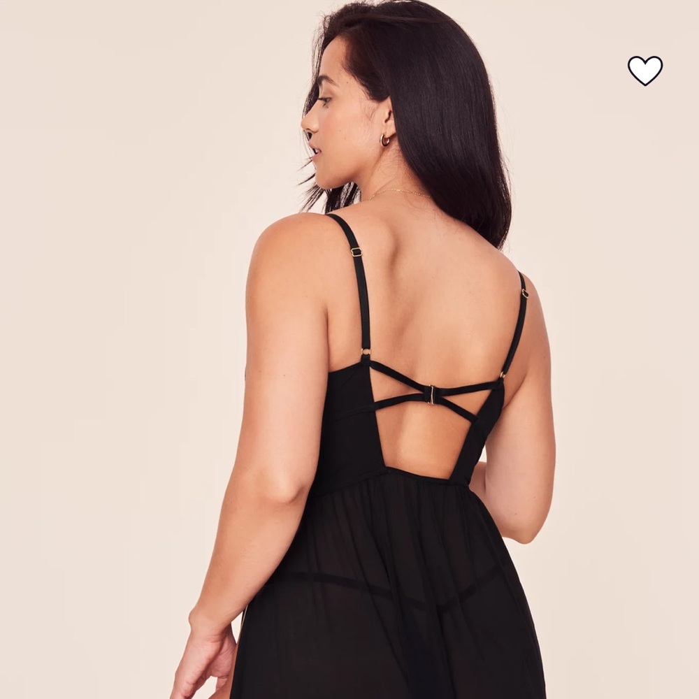 Size was too big and was out of return window. Never worn, new with tags
